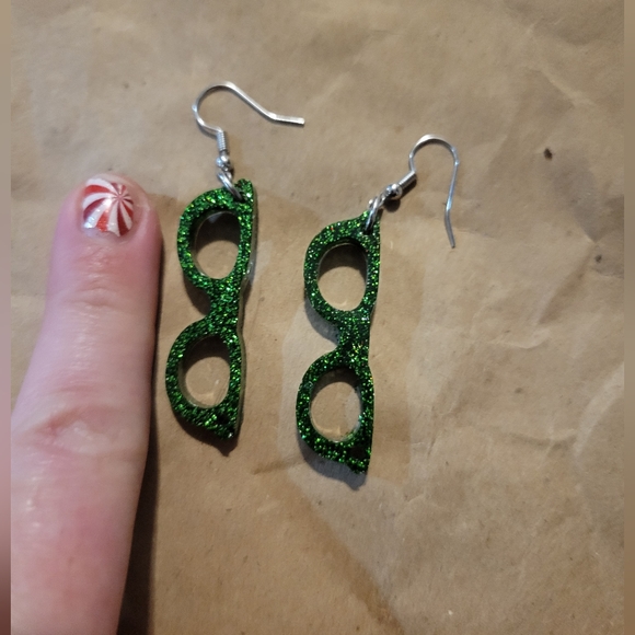 NWT Green Glasses Earrings - Picture 2 of 2